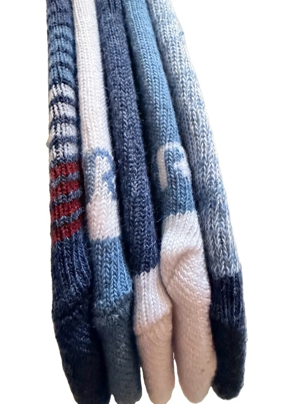 Quiksilver Men’s Size 6-12 No Show Socks. 5 Pairs. Multicolor. New with Tags.